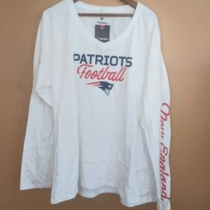 Patriots Football white long-sleeve tee